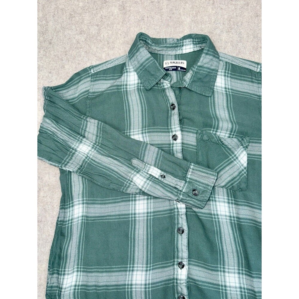 Magellan Women’s Boyfriend Fit Plaid Roll Tab Sleeve Willow Creek Green M